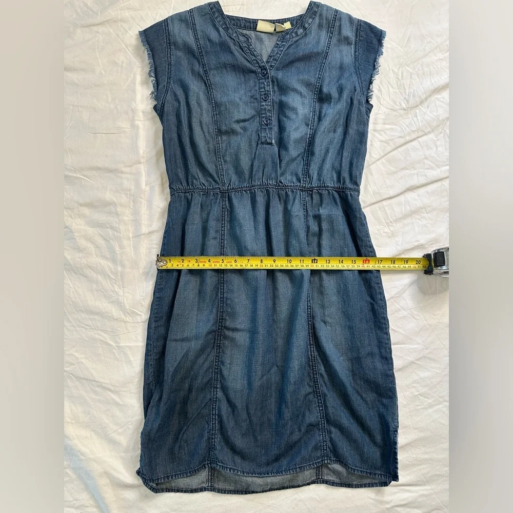 Chico’s Denim Chambray Dress Women’s Size 1 (Medium) Cap Sleeve Elastic Waist - Picture 11 of 11